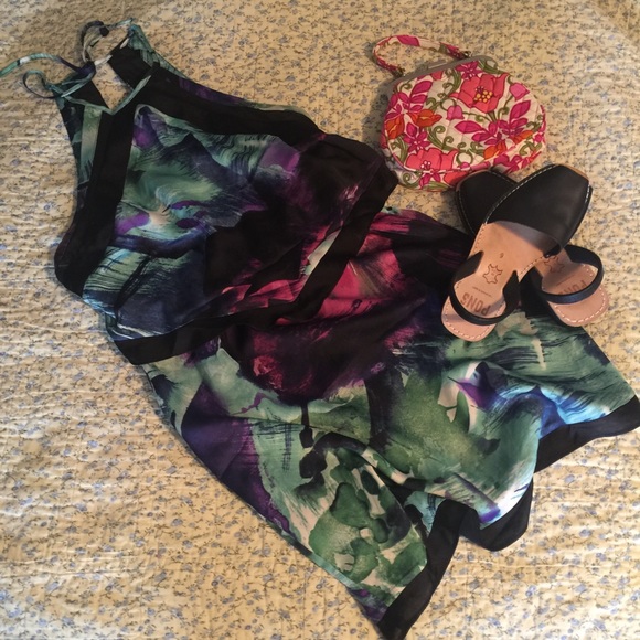 4 for $30 💜CLIO💚 Multicolored Halter Dress - Picture 3 of 5